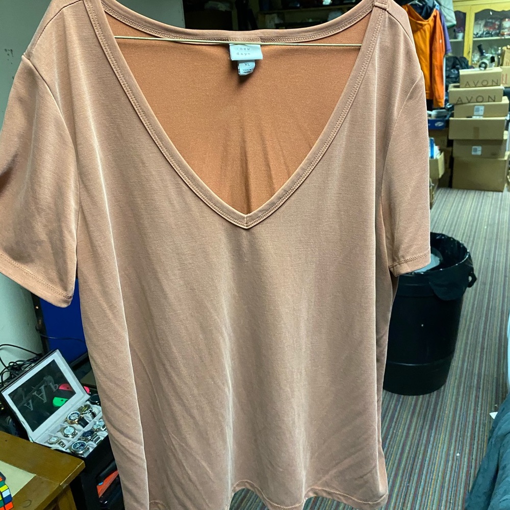 A new day V-neck crop top